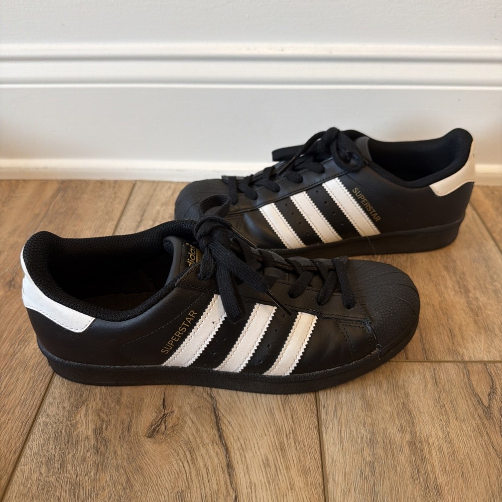 Adidas Superstar 2 Unisex Low Top Sneaker Black White 7.5 Leather Lace Up
